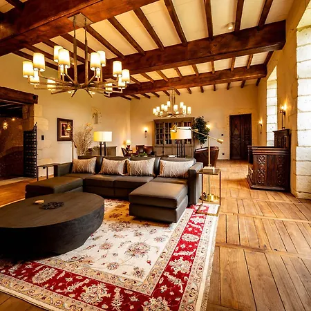 Chateau De Belet Bed & Breakfast *