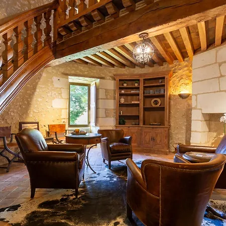 Chateau De Belet Bed & Breakfast