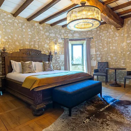 Chateau De Belet *