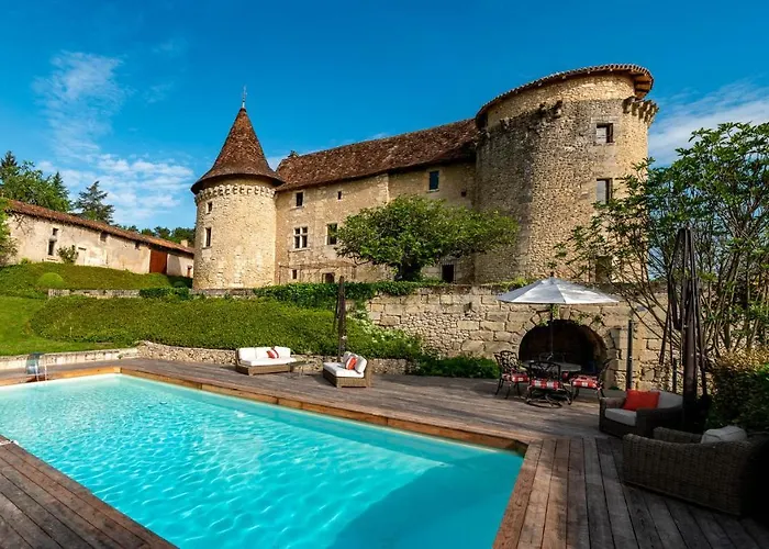 Chateau De Belet Bed & Breakfast