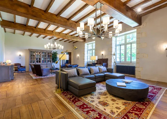 Chateau De Belet Saint-Aquilin